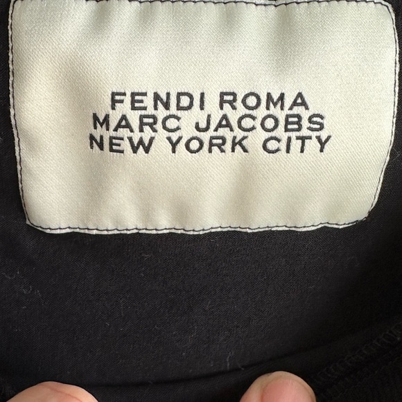 FENDI × MARC JACOBS 23SS Cruise 2023 ROMA Capsule Black Jersey T-Shirt Size M - Picture 6 of 9